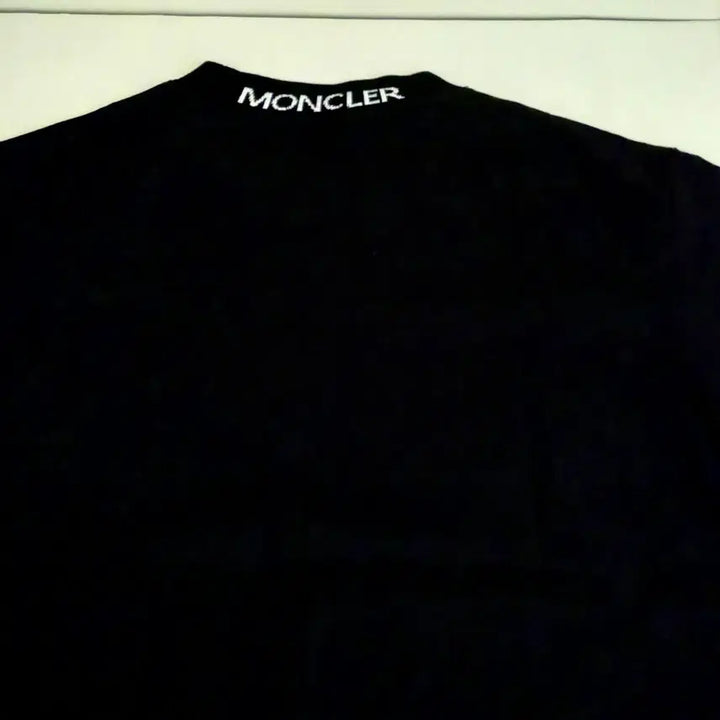 [BUNJANG] Moncler Black Round Neck T-shirt with Logo - M / 몽클레어 반팔티셔츠 라운드넥 블랙 와팬로고 M사이즈