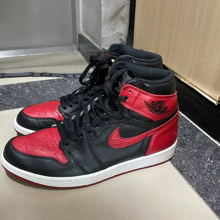 [BUNJANG] Nike Air Jordan 1 High Bred 2016 (Size 280) / (280)나이키 에어 조던 1 하이 브레드 2016