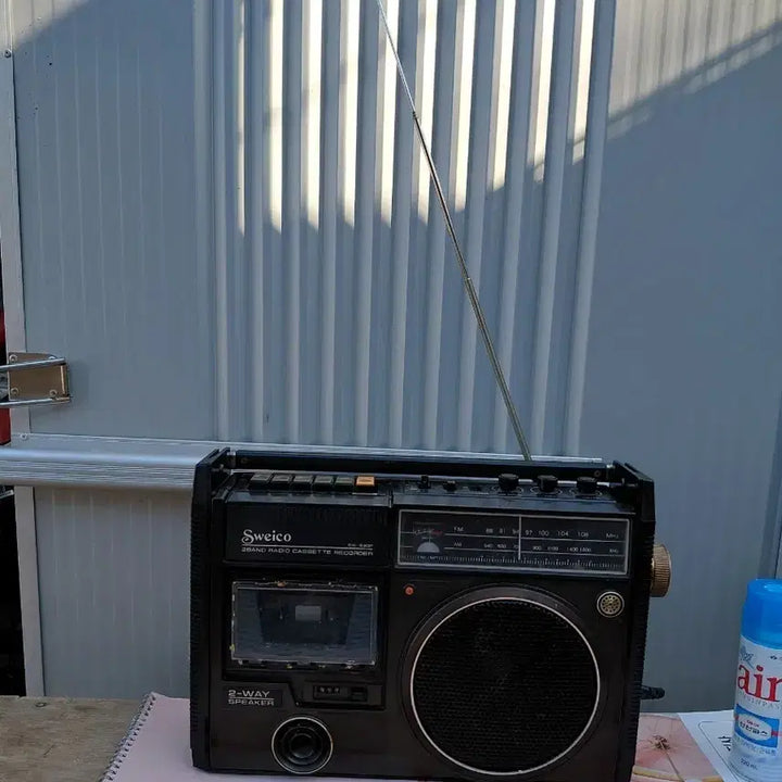 [BUNJANG] Vintage Radio AM/FM Cassette Player 2-Way Speaker / 사진 데로입니다 근대사.박물관 준비하실분 수집가용