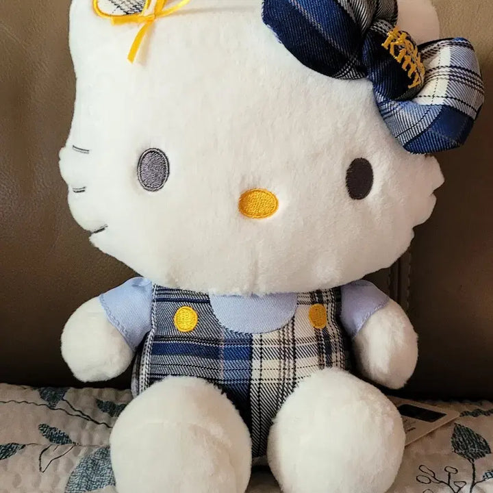 [BUNJANG] Sanrio Official Hello Kitty 25cm Plush Toy / Wind-up Figure / 산리오 정품 헬로키티 25cm인형/키티 태엽 피규어(새상품)
