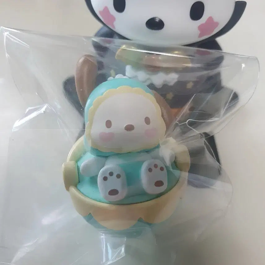 [BUNJANG] Sanrio Pochacco Figure Gacha (Set of 2) / 산리오 포차코  피규어 가챠 2종