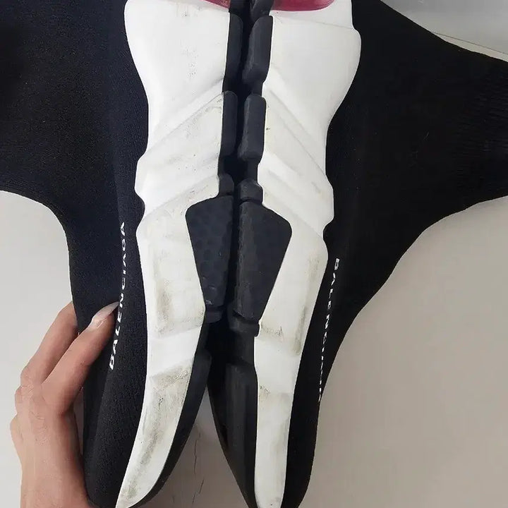 [BUNJANG] Balenciaga Speed Runner Black 225 / 발렌시아가 스피드러너 블랙 225