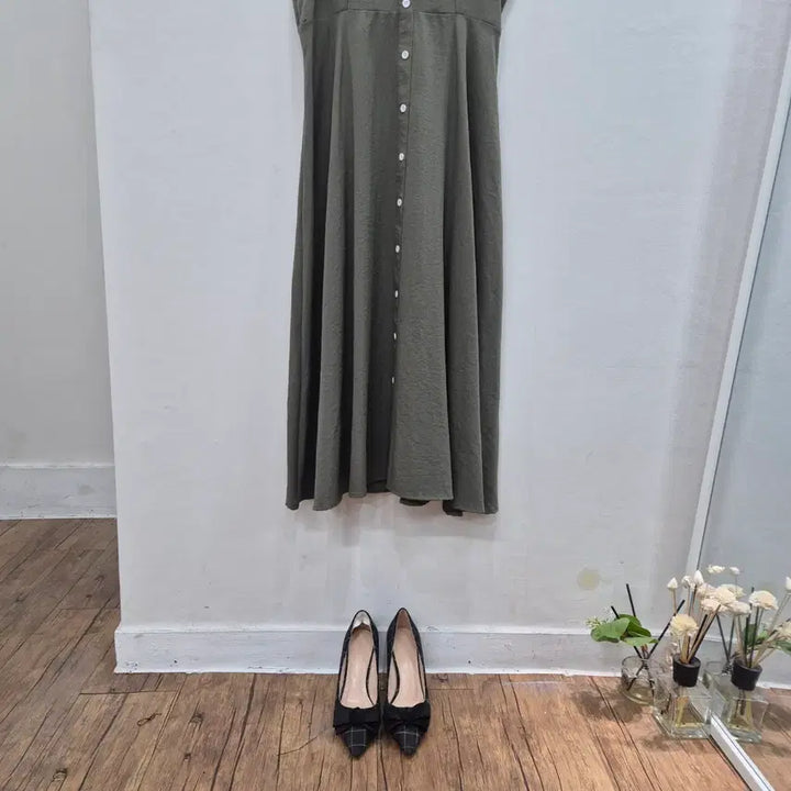 [BUNJANG] Sleeveless Long Maxi Dress - Khaki / 민소매 롱 원피스 카키색