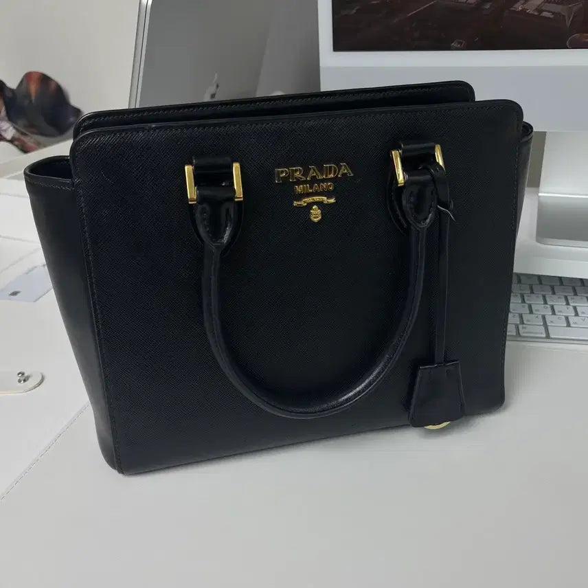 [BUNJANG] Prada Saffiano Black Tote Bag / Crossbody Bag / 프라다 사피아노 블랙 토트백 / 크로스백 /
