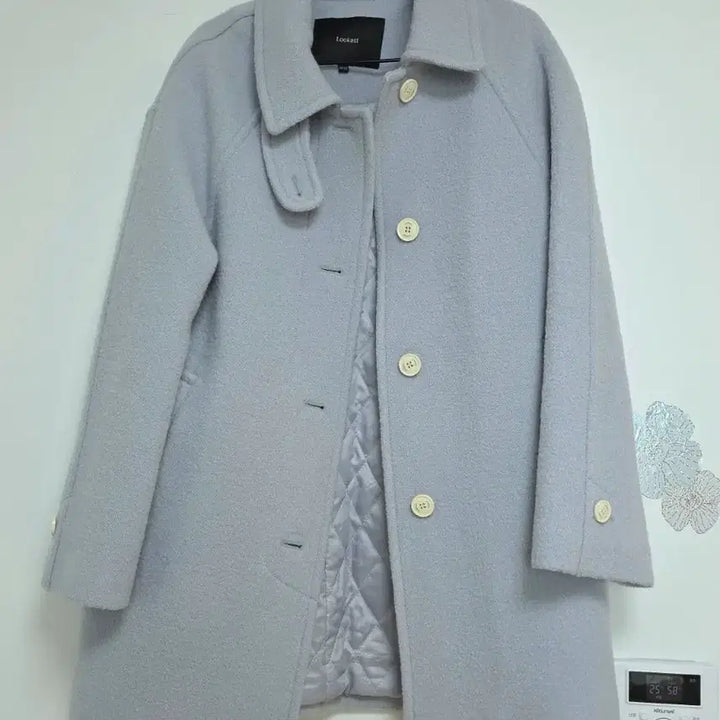 [BUNJANG] Lookast Winter Coat Light Blue / 룩캐스트 겨울 코트 연하늘색