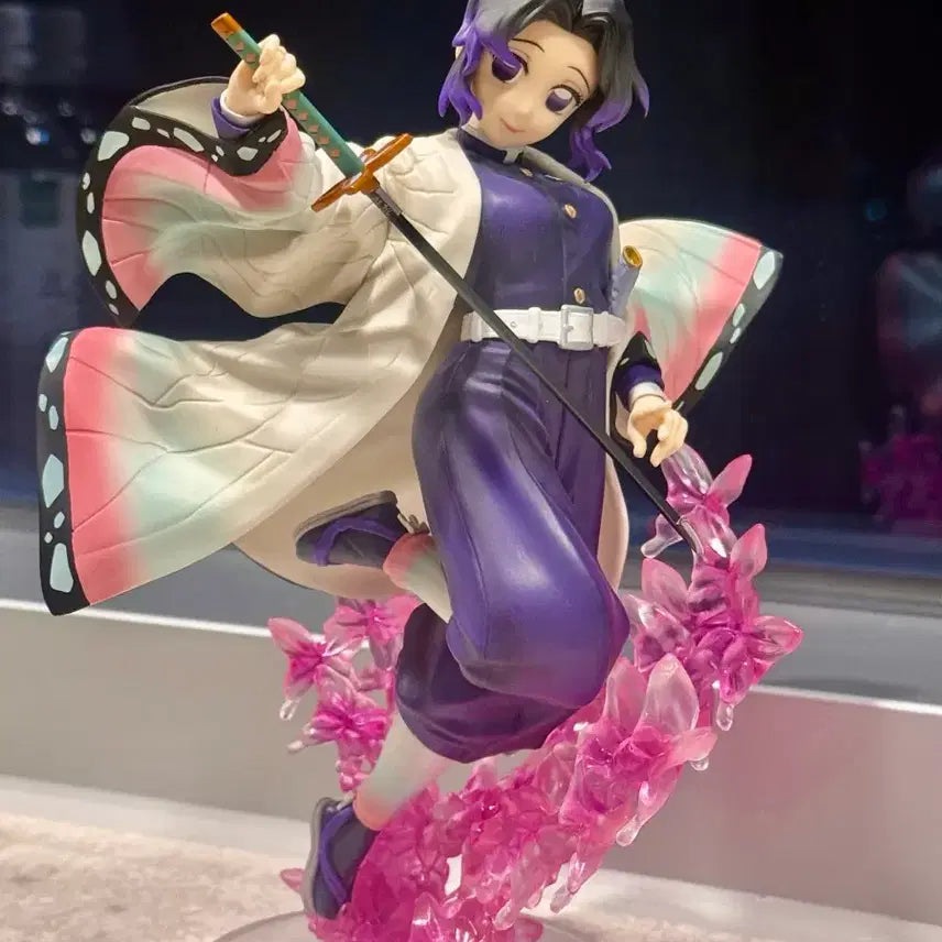 [BUNJANG] Demon Slayer Shinobu Luminaesta Figure / 귀멸의 칼날 세가 루미나스타 시노부 피규어