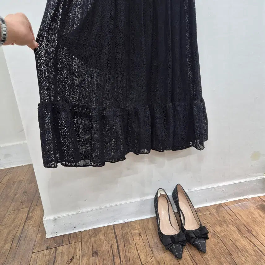 [BUNJANG] Black Lace Ruffle Square Neck Long Dress / 레이스  블랙 롱 원피스 캉캉 스퀘어넥