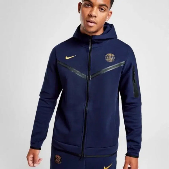 [BUNJANG] Paris Saint-Germain Nike Tech Fleece Top (Authentic, Exclusive) / 파리 생제르맹 나이키 테크팩 상의(정품, 국내 없음)M