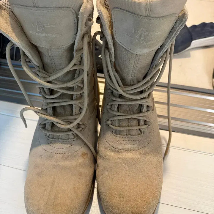 [BUNJANG] Tactical Research Desert Boots (9.5R, Fits 275-280mm) / 미군화 택티컬 리서치 사막화 9.5R 실측 275~280mm