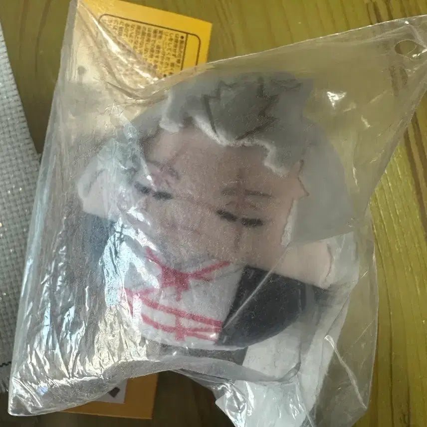 [BUNJANG] Jigokuraku Shion Suit Acrylic Stand &amp; Round Badge Set / 지옥락 시온 정장 아크릴 스탠드 그리고 동그란거