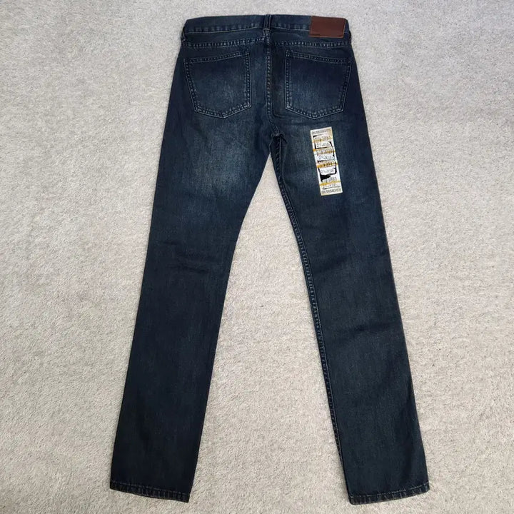 [BUNJANG] Quiksilver Slim Tapered Denim Pants (Size 29) / [새상품] Quiksilver 슬림 테이퍼드 데님 팬츠 29