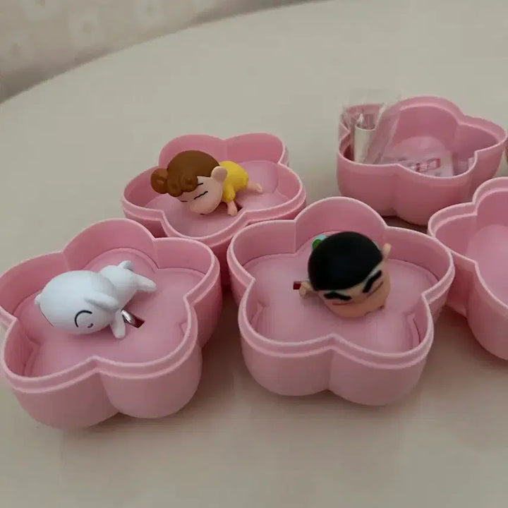 [BUNJANG] Crayon Shin-chan Chii-chan Shiro Ring Gacha / 짱구 짱아 흰둥이 반지 가챠