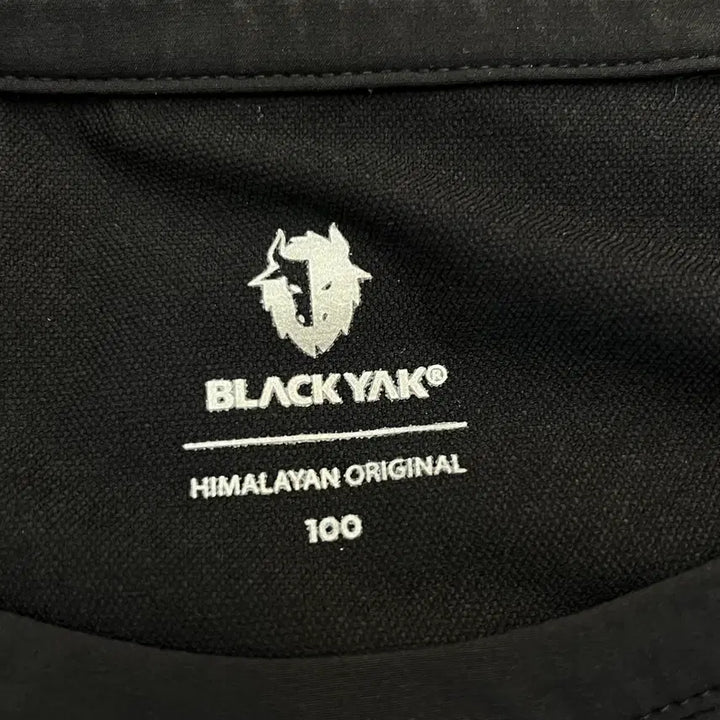 [BUNJANG] Blackyak Arnold Windproof Round T-Shirt (Size 100) / 블랙야크 공용 아놀드 방풍 라운드티 (100)