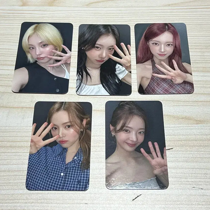 [BUNJANG] ITZY 4th Anniversary Fanmeeting Photocard Bundle Set / itzy 있지 4주년 팬미팅 포카 양도