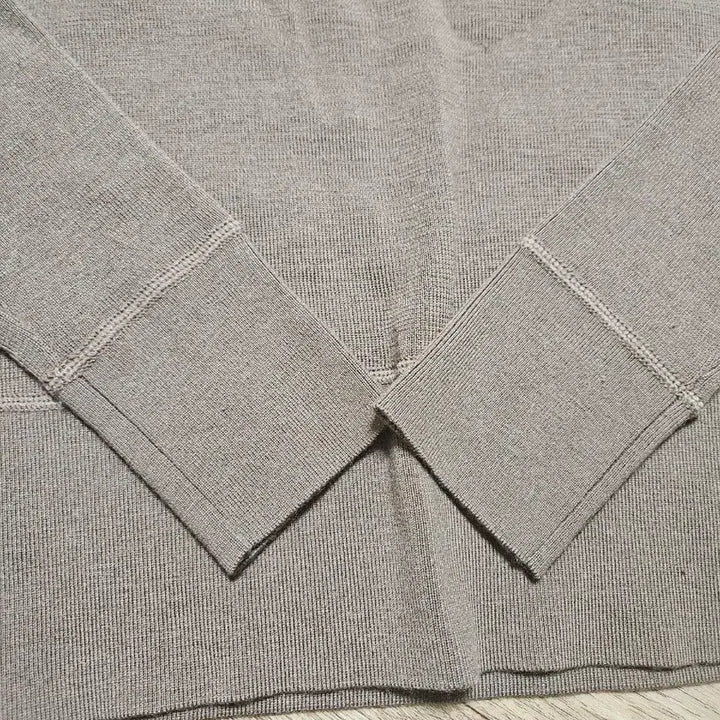 [BUNJANG] Uniqlo Round Neck Knit Sweater / 니트티