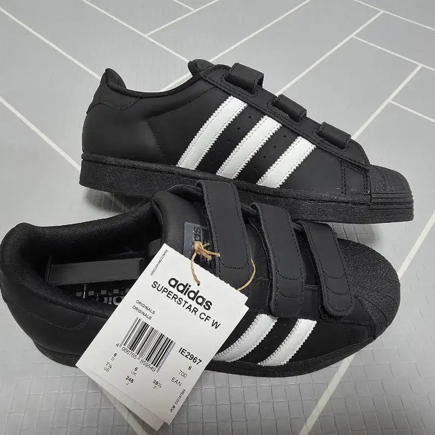 [BUNJANG] Adidas Superstar CF Black/White Velcro Sneakers / 아디다스 슈퍼스타 CF 검흰 벨크로 운동화