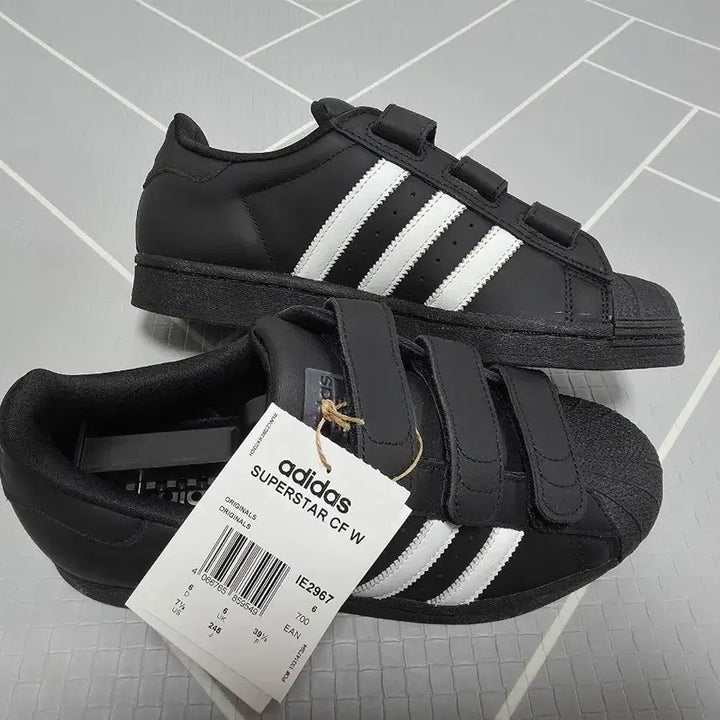 [BUNJANG] Adidas Superstar CF Black/White Velcro Sneakers / 아디다스 슈퍼스타 CF 검흰 벨크로 운동화