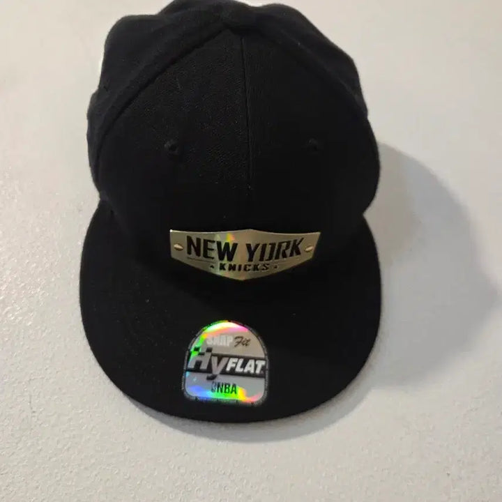 [SOLD OUT] NBA 뉴욕 닉스 블랙 스냅백 모자