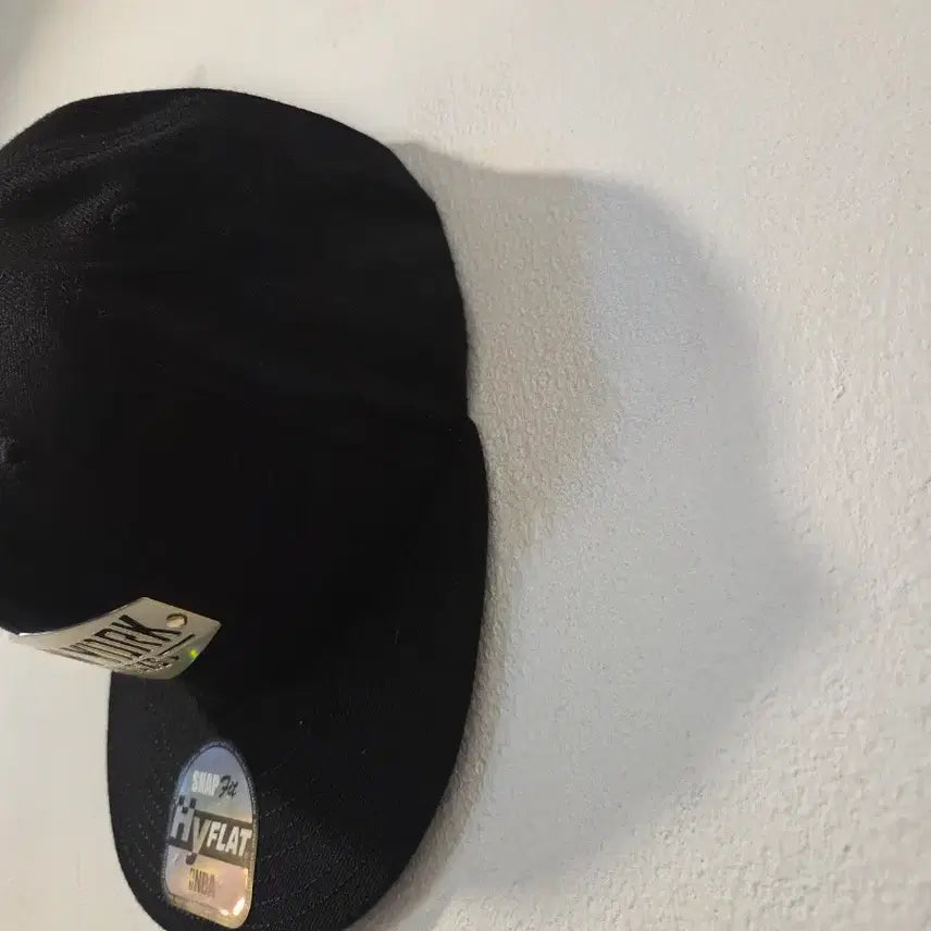 [SOLD OUT] NBA 뉴욕 닉스 블랙 스냅백 모자