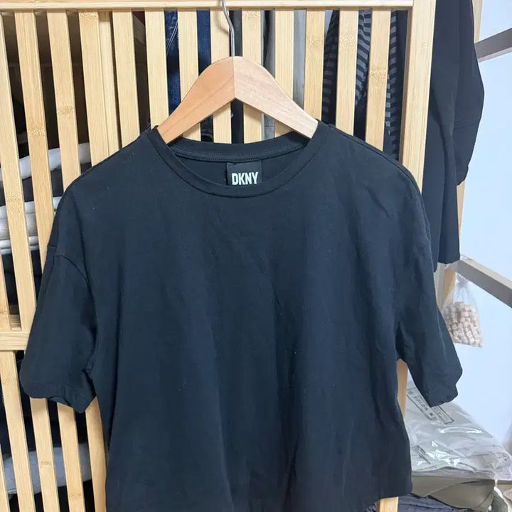 [BUNJANG] COS DKNY Basic Top Bundle Set / Cos ,dkny 기본템 일괄 오천원