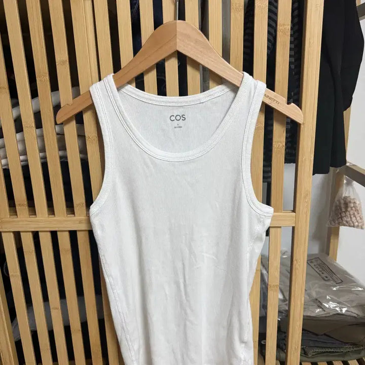 [BUNJANG] COS DKNY Basic Top Bundle Set / Cos ,dkny 기본템 일괄 오천원