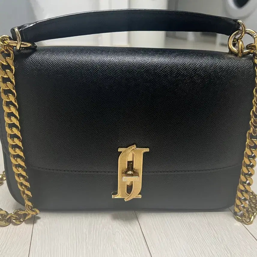 [BUNJANG] J.ESTINA Della Bag Black Gold Chain Shoulder Bag / 제이에스티나 델라백 블랙 금장 체인백 A급