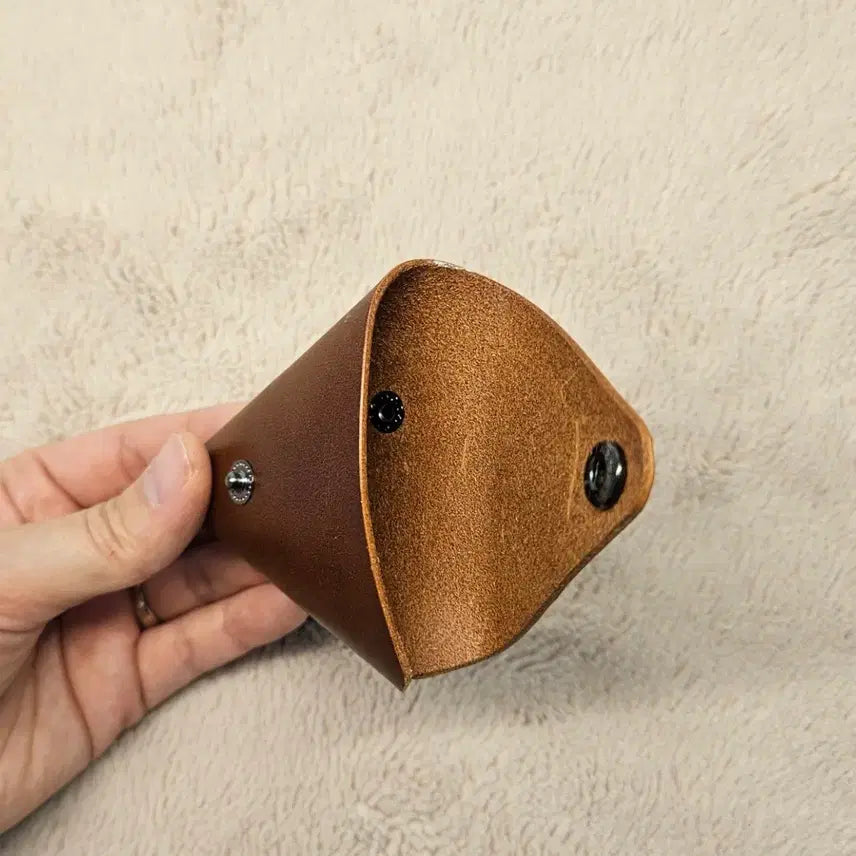 [BUNJANG] Triangular Italian Leather Coin Pouch / 삼각형 소가죽 동전지갑
