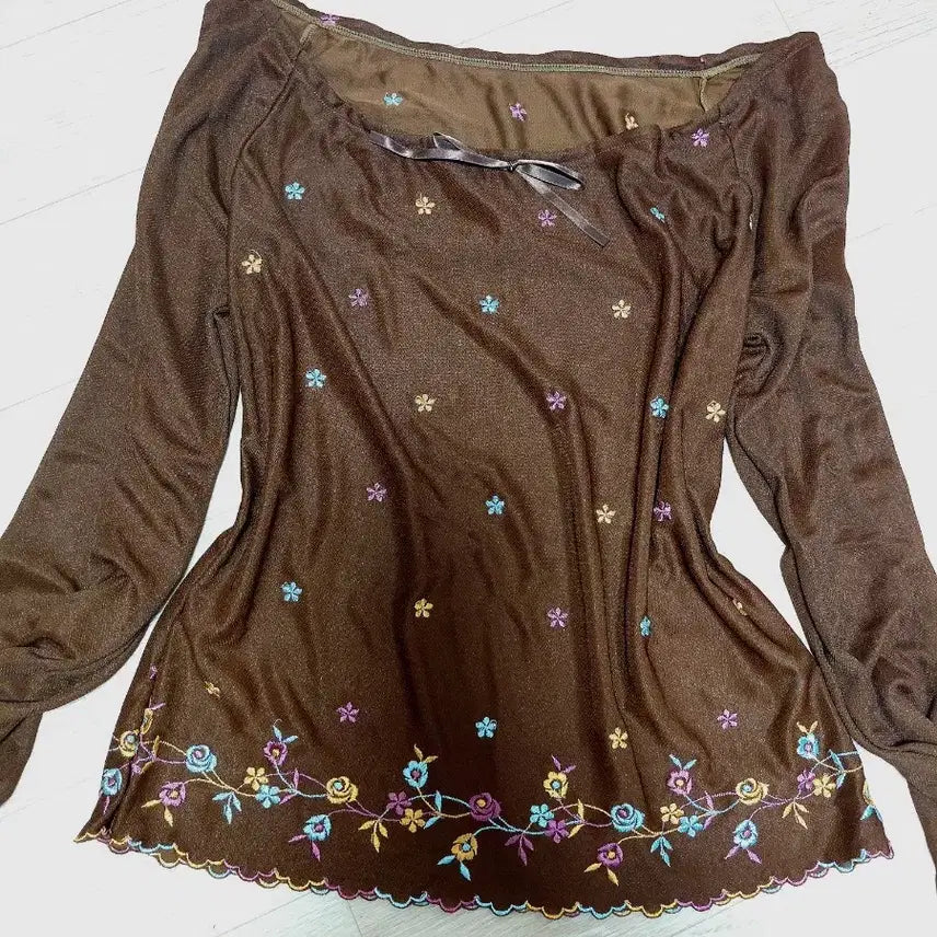 [BUNJANG] Mori Hagumi Brown Layered See-through Floral Embroidery Long Sleeve / 모리 하구미 브라운 레이어드 시스루 꽃자수 롱슬리브