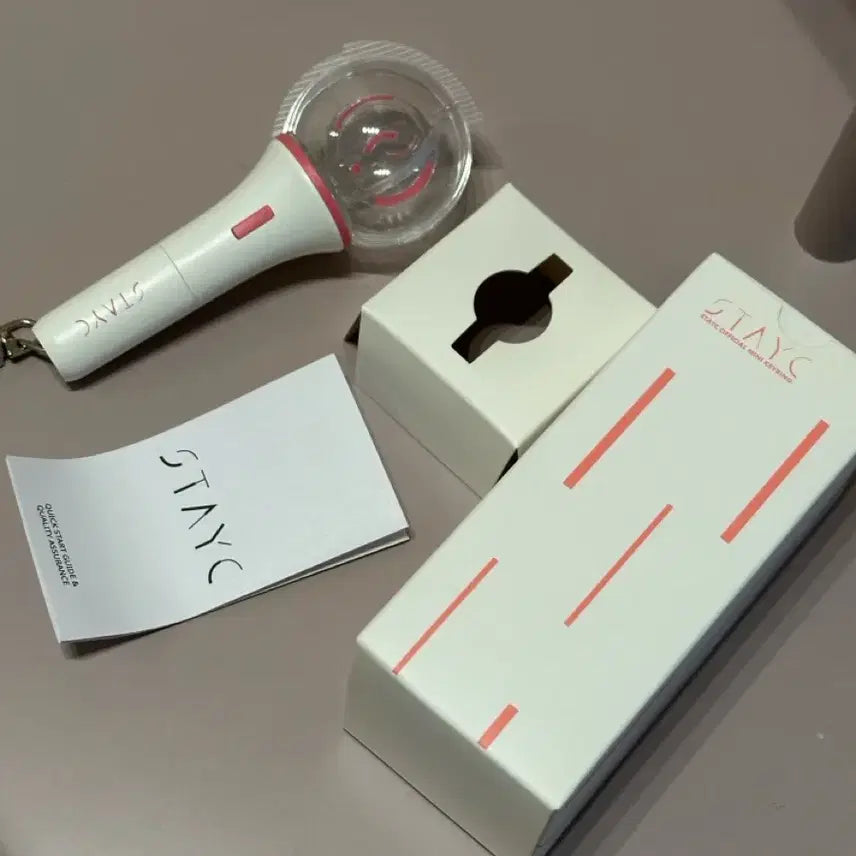 [BUNJANG] STAYC Lightstick Keyring / 스테이씨 응원봉 키링