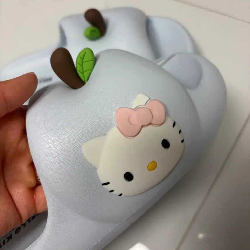 [BUNJANG] Hello Kitty Apple Slippers (Adult) / 키티 사과슬리퍼(성인용)