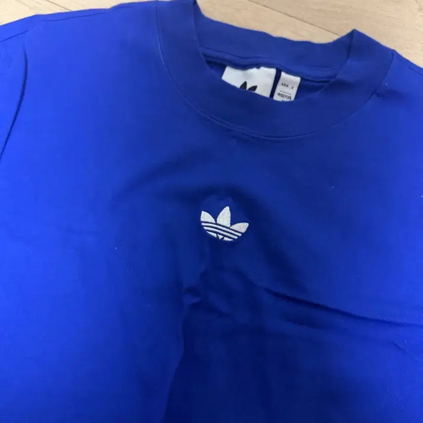 [BUNJANG] Adidas Short Sleeve T-Shirt Size M / 아디다스 반팔 M 사이즈