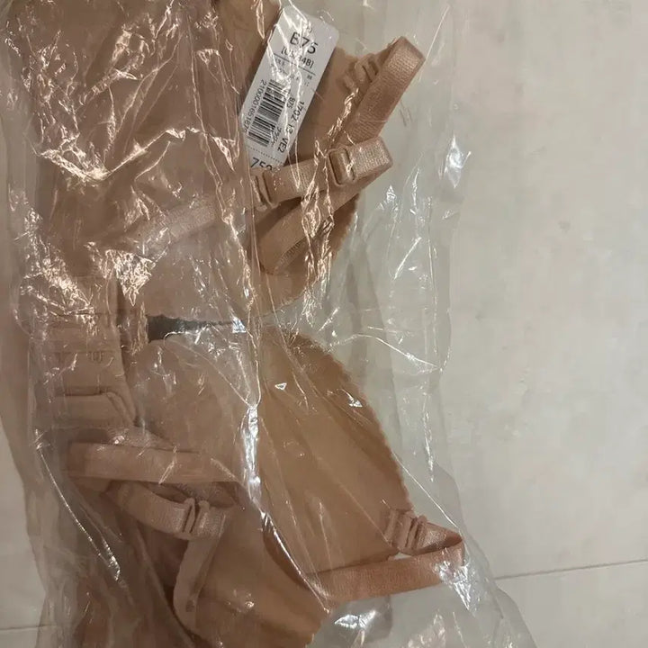 [BUNJANG] Aimée et moi Premium Soft Choomori Bra 75B / 에메필 여성용 프리미엄 소프트 초모리 브라 (새상품)75B