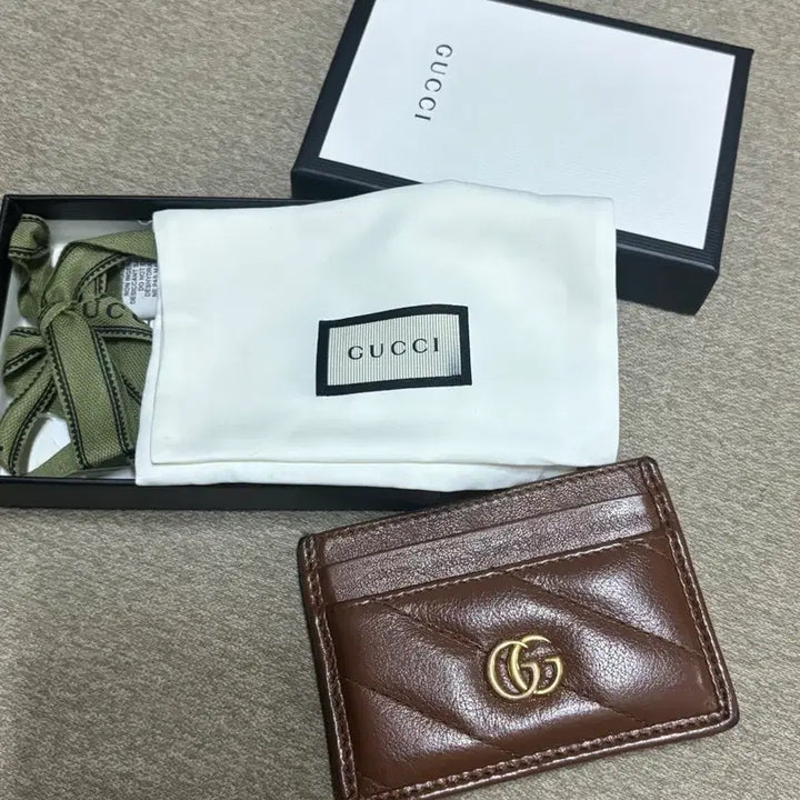 [BUNJANG] Gucci GG Marmont Card Holder Brown / 정품풀박)구찌 GG마몬트 카드지갑 브라운