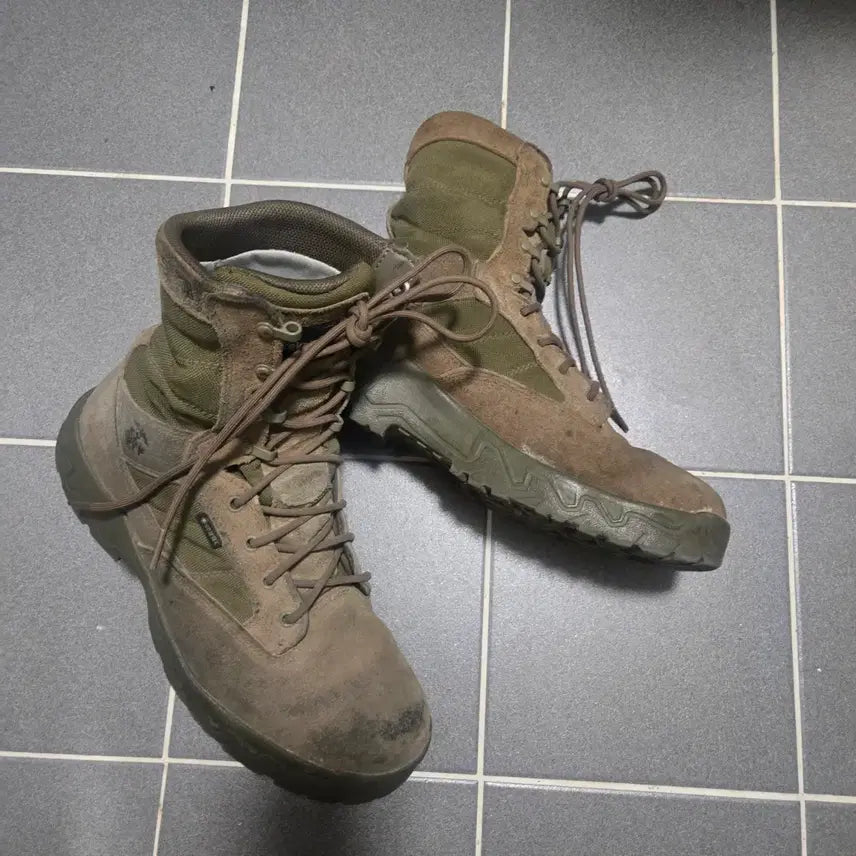 [BUNJANG] Treksta Gore-Tex Tactical Boots 270 / 트렉스타  고어텍스 전술화270