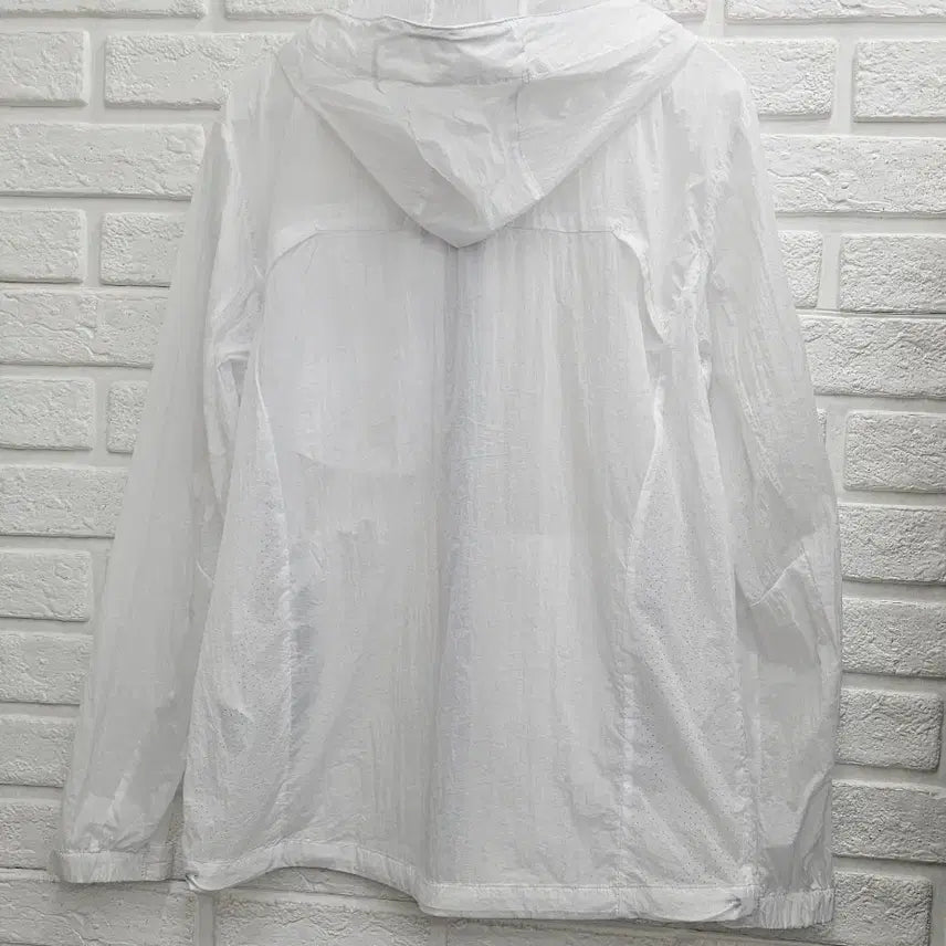 [BUNJANG] Millet White Windbreaker Hooded Jacket / A4429  밀레 화이트 바람막이 후드 자켓