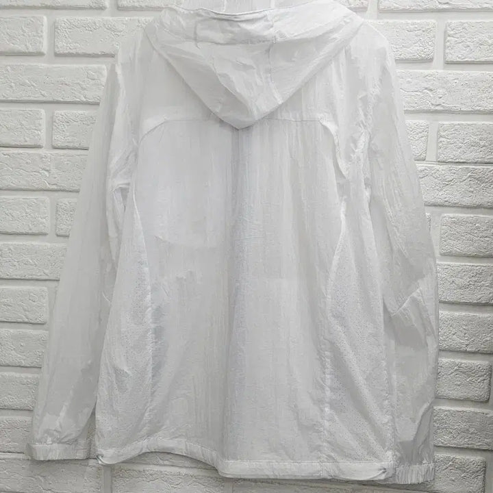 [BUNJANG] Millet White Windbreaker Hooded Jacket / A4429  밀레 화이트 바람막이 후드 자켓