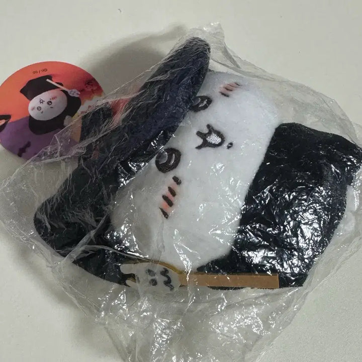 [BUNJANG] Chiikawa Halloween Witch Mascot Plush / 치이카와 마켓 할로윈 마녀 마스코트 판매합니다!