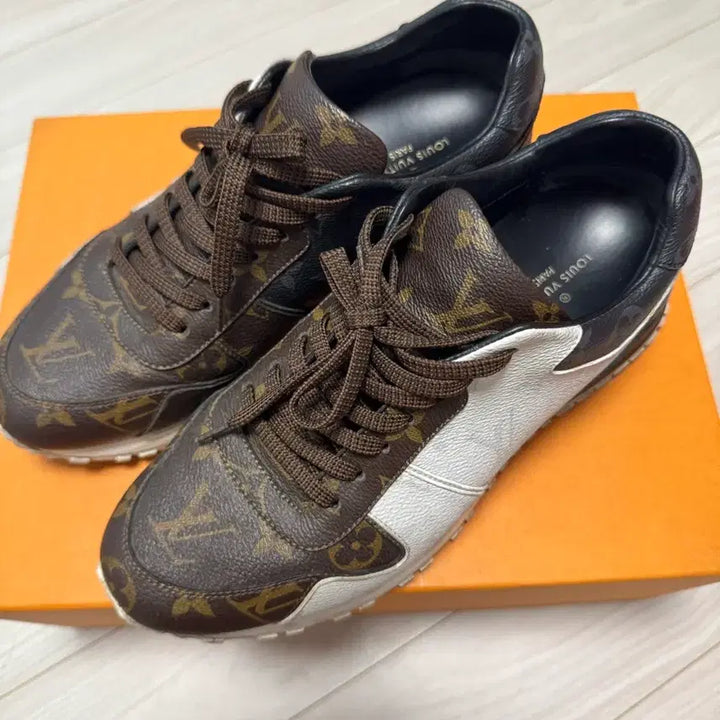 [BUNJANG] Louis Vuitton Monogram Sneakers / 루이비통 모노그램 스니커즈 260 s급
