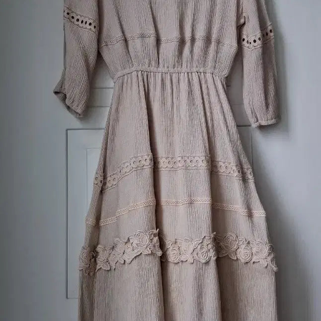 [BUNJANG] Beige Punching Lace Long Dress / 베이지 펀칭 레이스 롱원피스