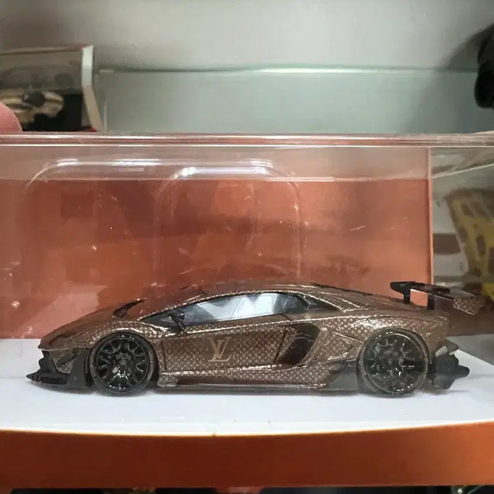 [BUNJANG] Louis Vuitton 1:64 Scale Diecast Lamborghini / 루이비통 1:64 다이캐스트