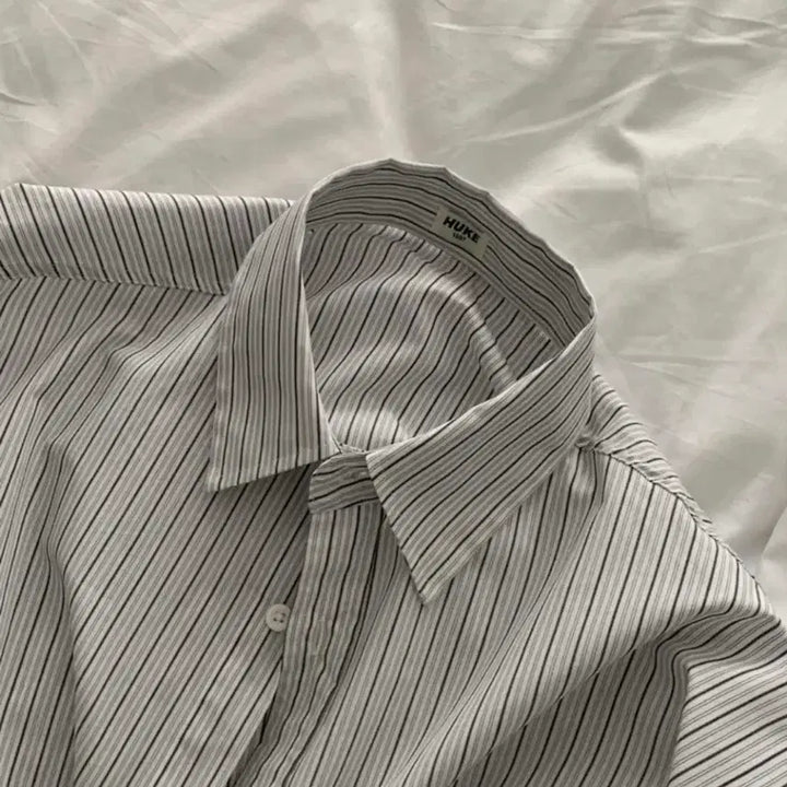 [BUNJANG] HUKE Striped Shirt Charcoal Grey (XS) / HUKE 스트라이프 셔츠 차콜그레이(XS)