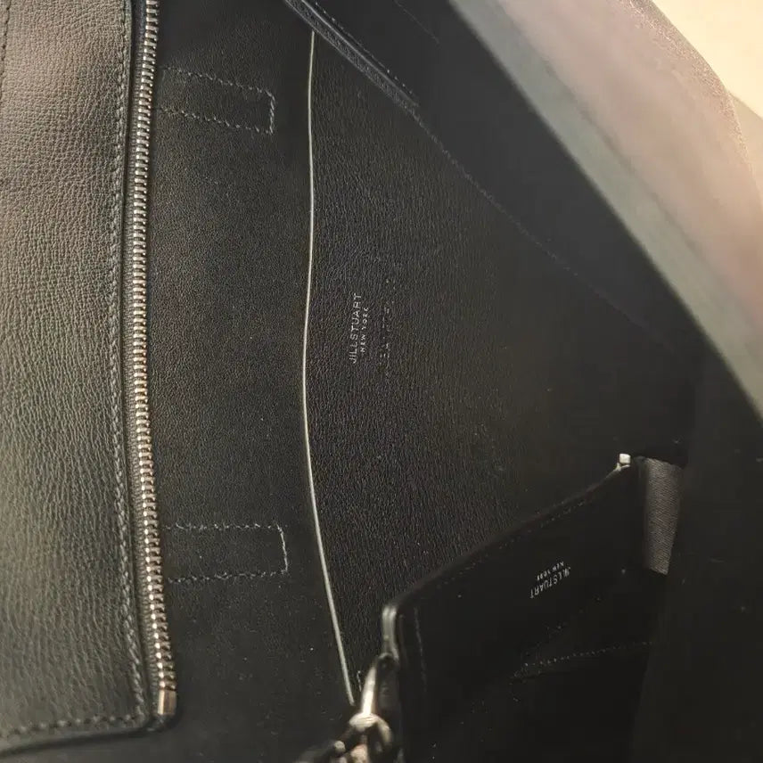 [BUNJANG] JILLSTUART Black Leather Tote Bag / 질스튜어트 블랙 레더 토트백