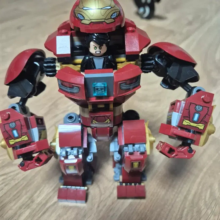 [BUNJANG] LEGO 76104 Hulkbuster Smash-Up / 레고 76104 헐크버스터 스매쉬업