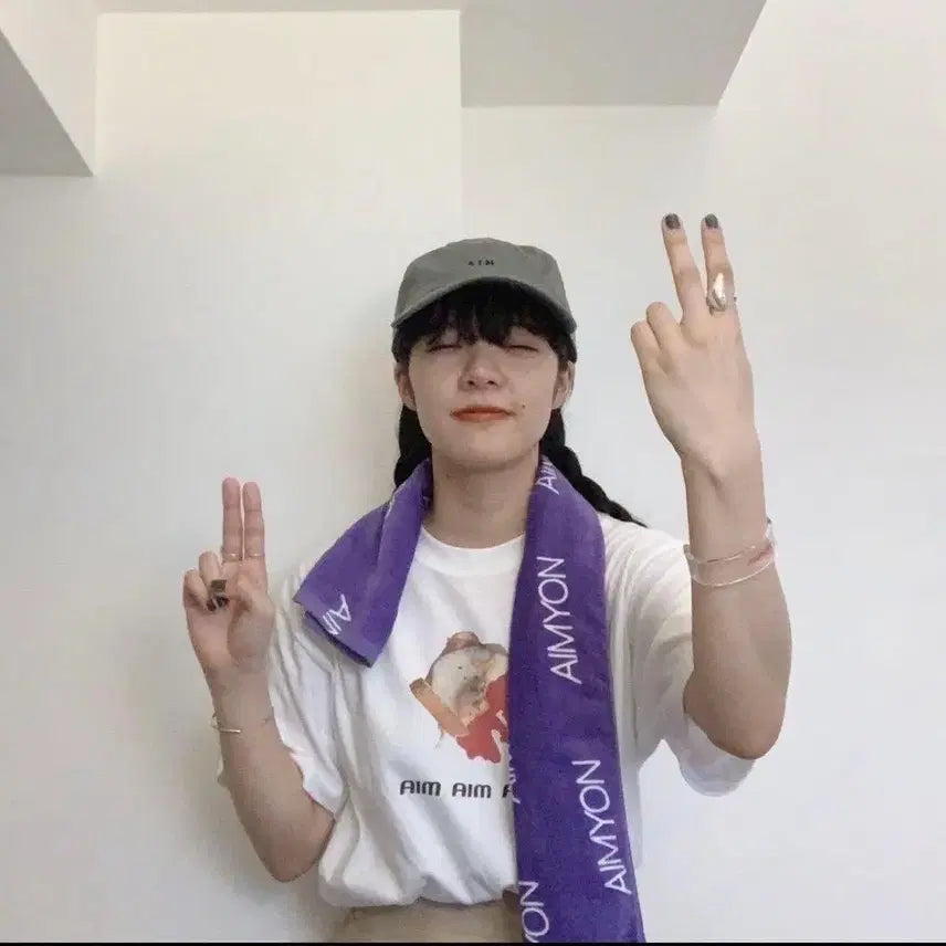 [BUNJANG] Aimyon Clear Acrylic Bangle Bracelet / 아이묭 클리어 아크릴 뱅글 팔찌
