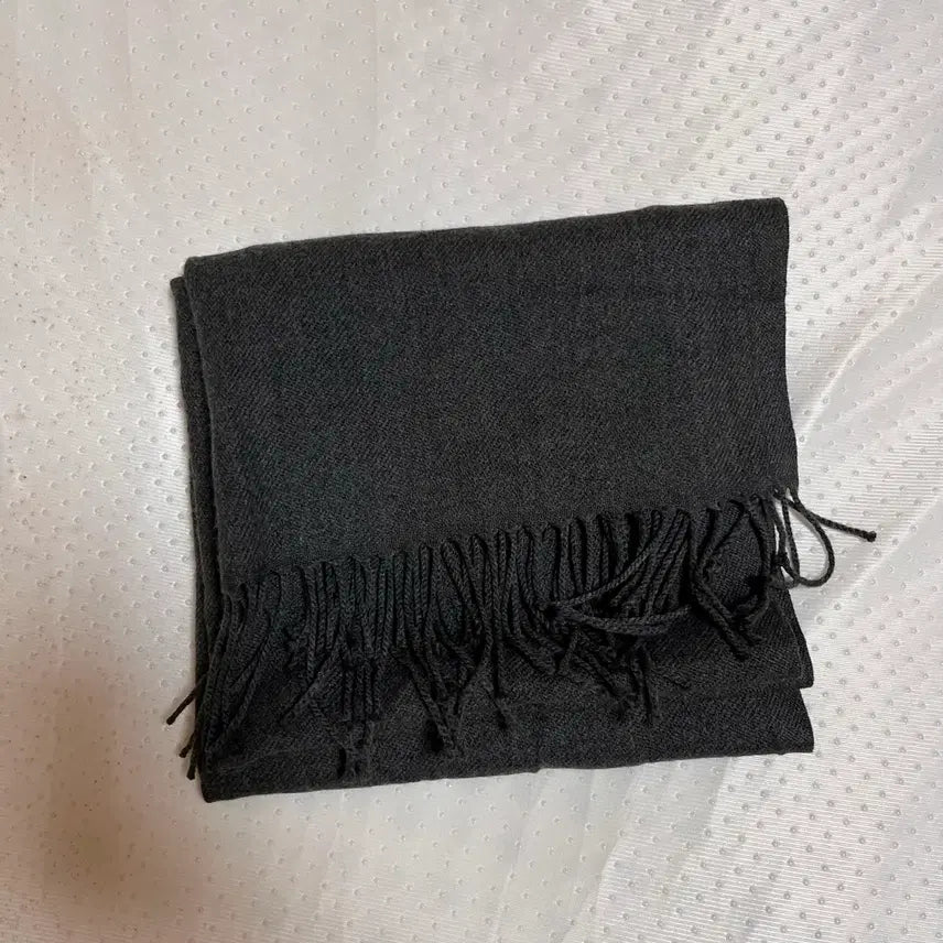 [BUNJANG] Uniqlo Charcoal Gray Scarf / 유니클로 목도리 차콜그레이(10호)