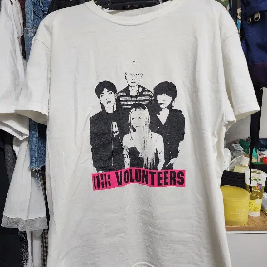[BUNJANG] The Volunteers Official Merchandise T-Shirt (L) / The Volunteers 오피셜 굿즈 티셔츠