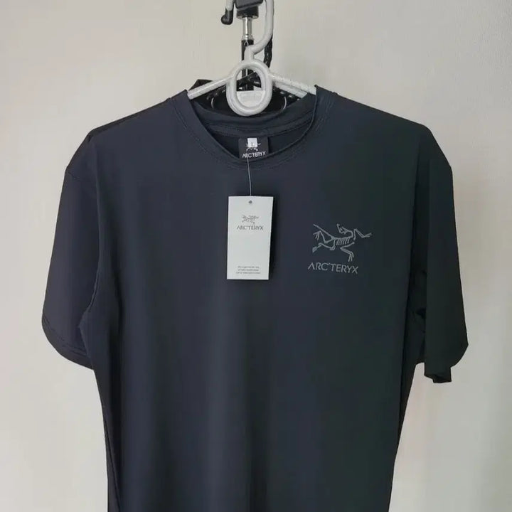 [BUNJANG] Arcteryx Ice Venturi Fabric Cooling Short Sleeve T-Shirt Black L / 아이스 벤추리원단 냉감반팔티 블랙 L(100)