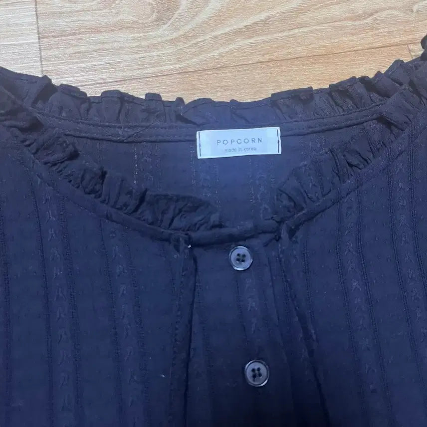 [BUNJANG] Avery Crop Blouse / 에이블리 크롭 블라우스