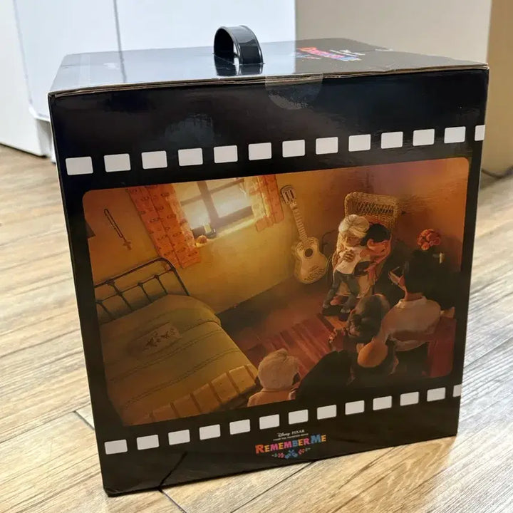 [BUNJANG] Pixar Coco Remember Me Figure A Prize (Sealed) / (미개봉) 픽사 해피쿠지 A상 코코 리멤버미 피규어