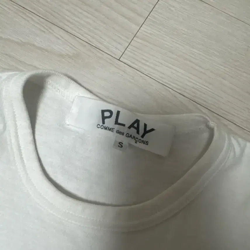 [BUNJANG] Comme des Garçons Red Emblem Short Sleeve T-Shirt / 꼼데가르송 레드와펜 반팔